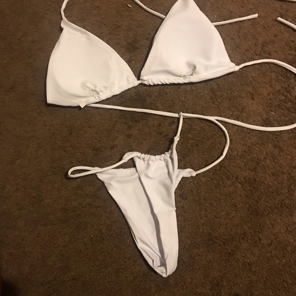 2 Piece Bikini 👙 - Picture 5 of 6